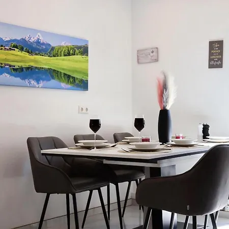アパート Borderless Haus Fuer 12 , Terasse Und Spiele *